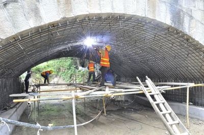 碳纖維加固技術(shù)在橋梁修復(fù)中的應(yīng)用，碳纖維加固技術(shù)，橋梁修復(fù)的得力 行業(yè)新聞 第3張