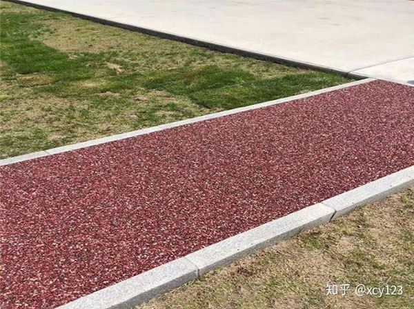 透水混凝土養(yǎng)護(hù)周期多久，透水混凝土養(yǎng)護(hù)周期全解析，時(shí)長、要點(diǎn)及影響因素詳解 行業(yè)新聞 第3張