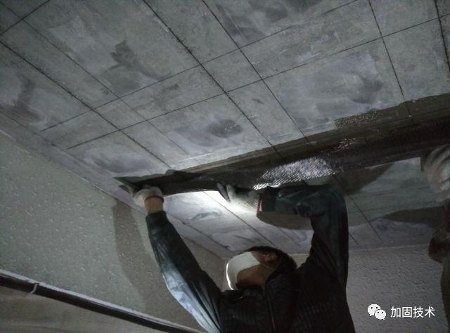 碳纖維布粘貼質(zhì)量控制要點，碳纖維布粘貼質(zhì)量控制，關(guān)鍵要點與實施