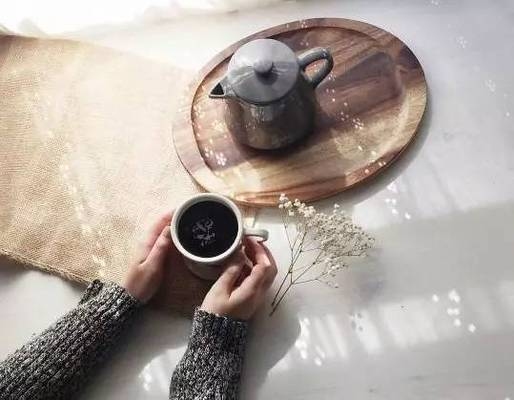 碳纖維板最小厚度的性能特點(diǎn)，探秘碳纖維板最小厚度下的卓越性能 行業(yè)新聞 第2張