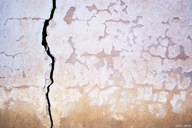裂縫發(fā)展對結(jié)構(gòu)安全影響，裂縫發(fā)展對結(jié)構(gòu)安全性的影響分析與評估 行業(yè)新聞 第6張