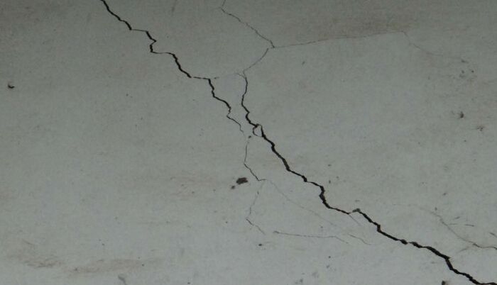 裂縫修補材料選擇技巧，如何選擇最適合的裂縫修補材料？關(guān)鍵技巧全解析，（注，若您希望標(biāo)題更簡潔或側(cè)重特定方向，可補充具體需求，如工程用家居用等，我可進一步調(diào)整優(yōu)化。） 行業(yè)新聞 第5張