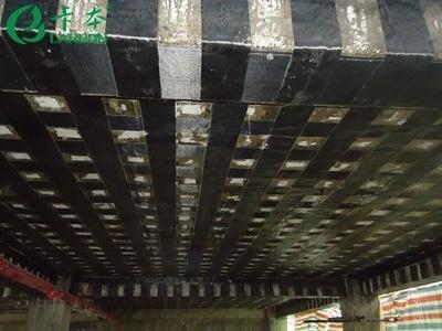 橋梁鋼板材料選擇指南，橋梁建設(shè)用鋼板選型技術(shù)規(guī)范與性能要求解析，聚焦材料選擇核心需求，涵蓋指南對應(yīng)的規(guī)范性與技術(shù)解析，同時突出橋梁鋼板的專業(yè)應(yīng)用場景。如需調(diào)整方向可告知具體關(guān)鍵詞。） 行業(yè)新聞 第4張