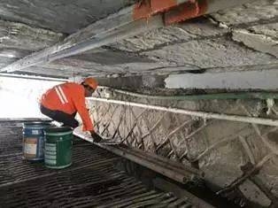 橋梁加固施工中的安全管理措施，幾種不同風(fēng)格的標(biāo)題供你參考，你可以根據(jù)實(shí)際需求進(jìn)行選擇，，筑牢安全防線，橋梁加固施工安全管理全攻略，聚焦橋梁加固施工，多維度安全管理措施解析，橋梁加固施工，嚴(yán)抓安全管理，守護(hù)工程 行業(yè)新聞 第3張