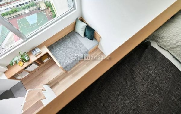 客廳采光差如何選漆色，幾種不同風(fēng)格的標(biāo)題供你參考，你可以根據(jù)需求進行選擇，，客廳采光欠佳？選對漆色輕松破局！，拯救昏暗客廳！采光差的客廳這樣選漆色，告別暗沉！采光差的客廳